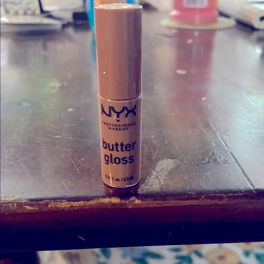 NWT/Sealed NYX Butter Gloss - Warm Brown